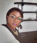 Dating Woman Cameroon to Yaoundé 4 : Christelle , 35 years